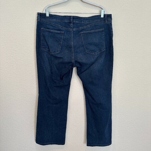 Style & Co Curvy Boot Leg Blue Jeans 16S - Picture 3 of 6